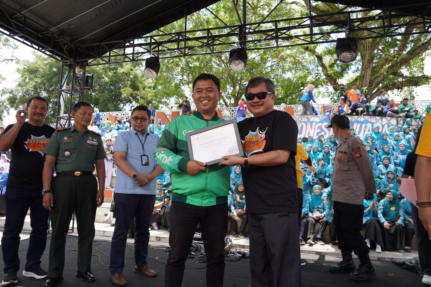 Kabupaten Garut Pecahkan MURI Sajian Baso Aci Terbanyak1