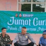 Polsek Banyuresmi Giat Quickwin Presisi Jumat Curhat di Desa Binakarya