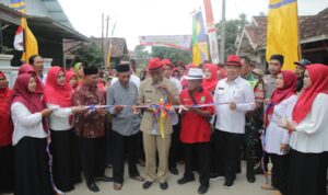 Resmikan Ruas Jalan Pringkasap-Sawangan, Kang Jimat Harapkan Gotong Royong dalam Merawat Jalan Resmikan Ruas Jalan Pringkasap-Sawangan, Kang Jimat Harapkan Gotong Royong dalam Merawat Jalan
