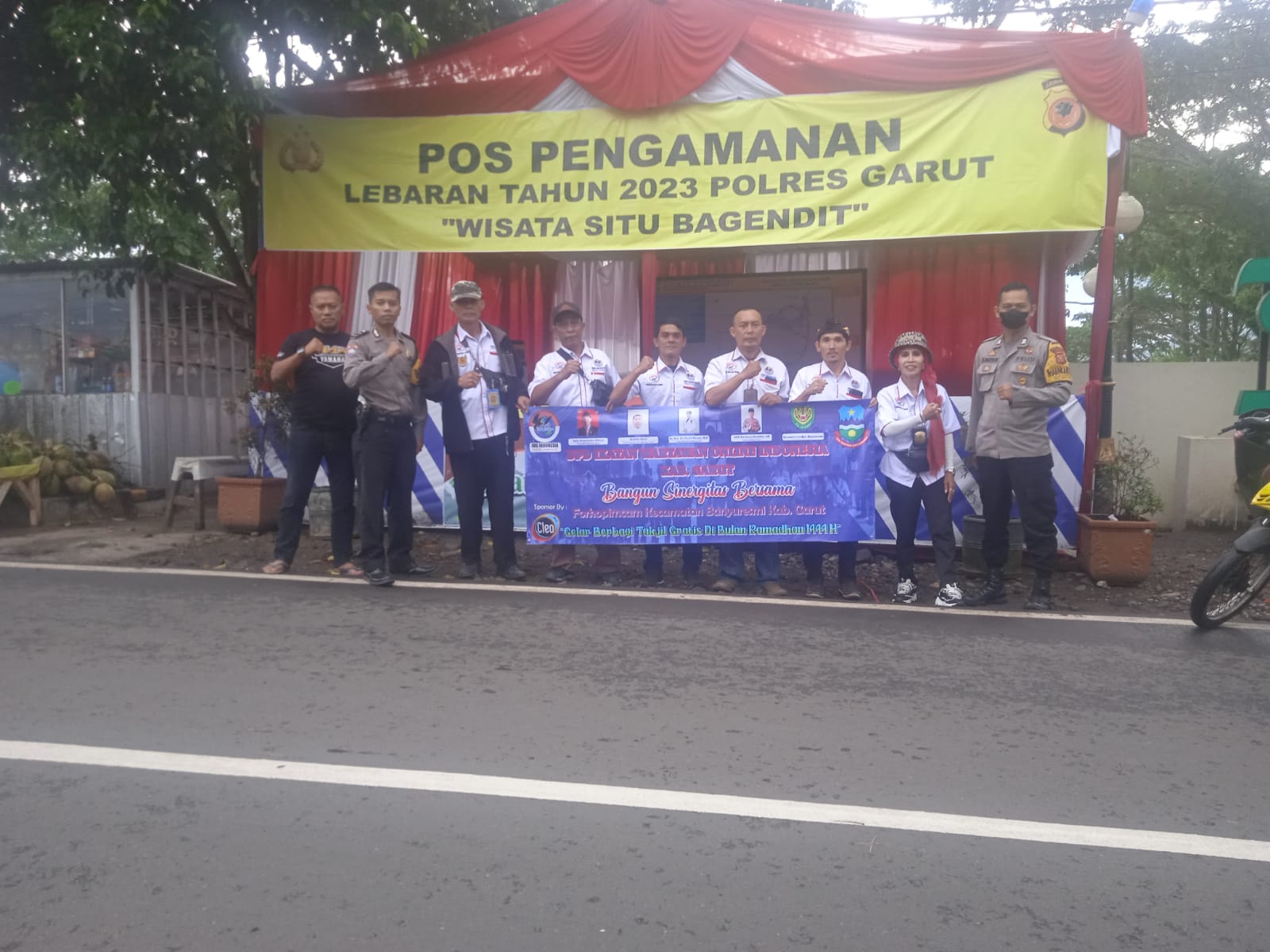 IWOI Garut Kolaborasi Forkopimcam Banyuresmi Gelar Safari Ramadhan Berbagi Takjil