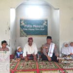 Momen Bulan Suci Ramadhan, Kapolsek Cikajang Rutin Gelar Pengajian dan Bagi-Bagi Al-quran