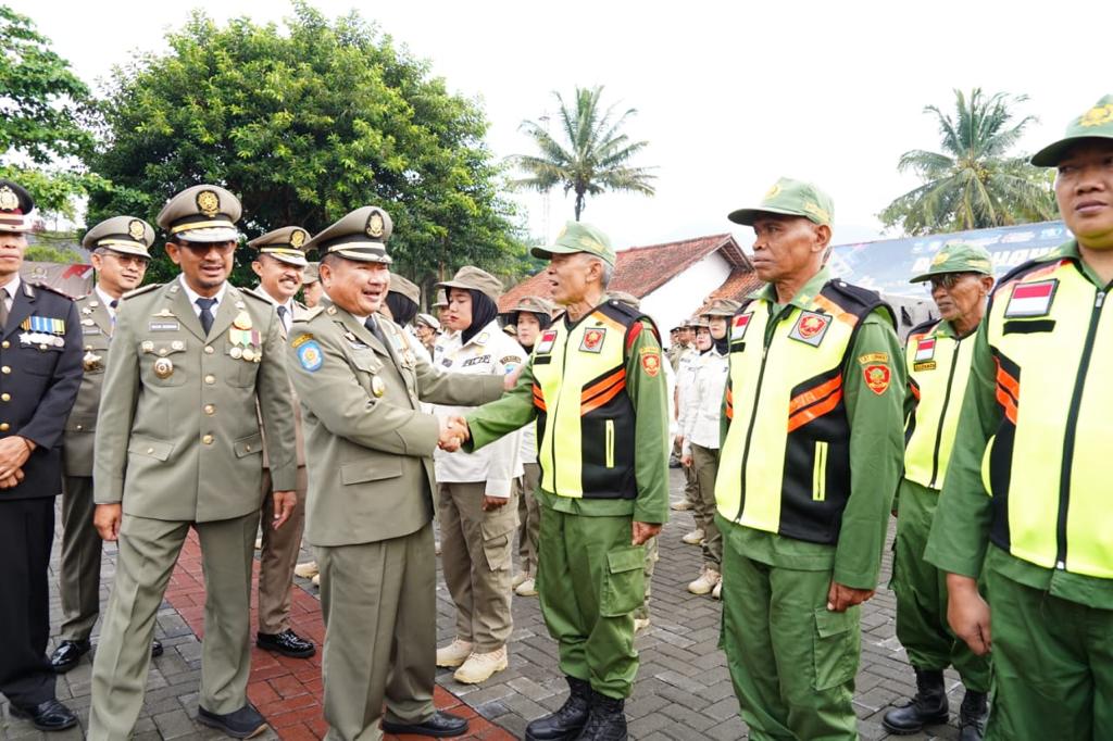 Pemkab Garut Gelar Upacara Peringatan HUT ke-73 Satpol PP dan Satlinmas ke-61 2
