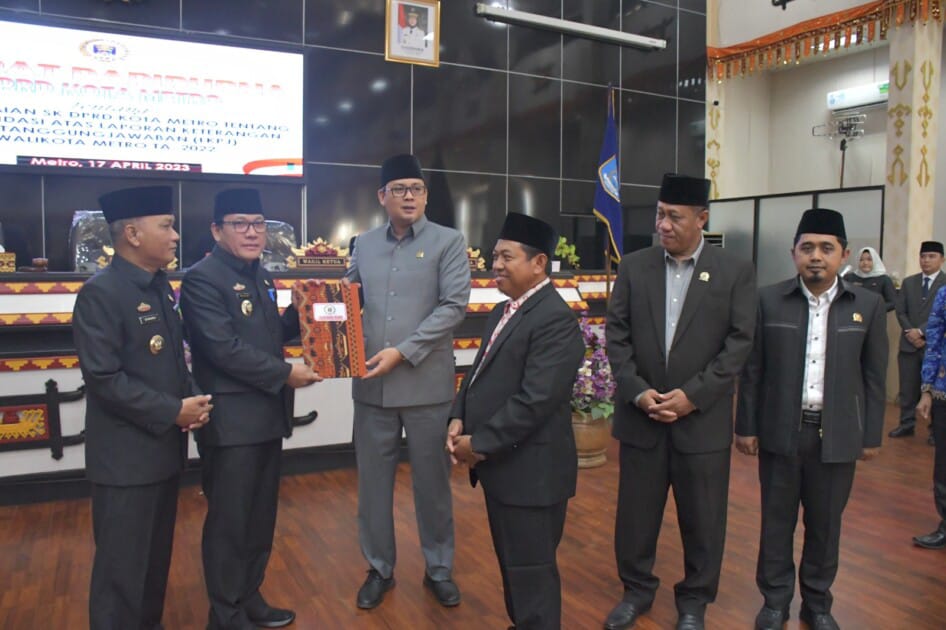 DPRD Kota Metro Gelar Rapat Paripurna Tentang Rekomendasi LKPJ Walikota
