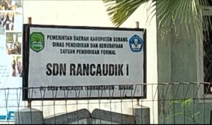 Miris! Kondisi Bangunan SDN Rancaudik I Rapuh dan Kekurangan Kursi Belajar Miris! Kondisi Bangunan SDN Rancaudik I Rapuh dan Kekurangan Kursi Belajar