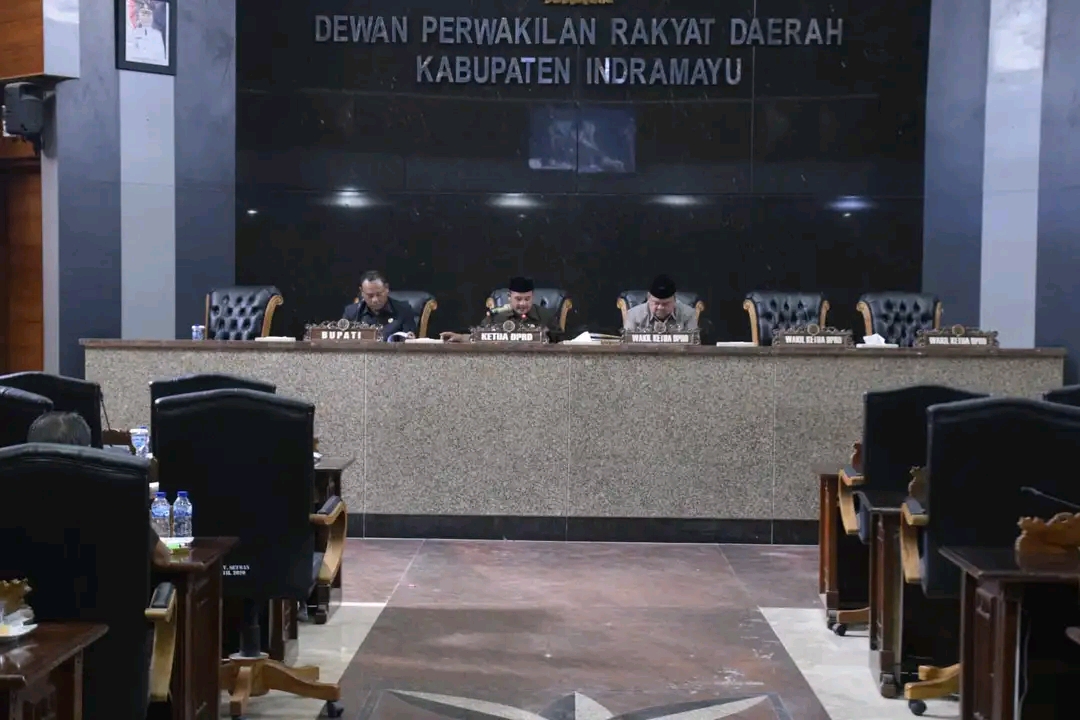Rapat Paripurna DPRD Indramayu Penyampaian LPP APBD 2022