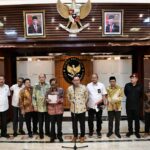 Ridwan Kamil Serahkan Laporan Tim Investigasi Ponpes Al Zaytun ke Menko Polhukam