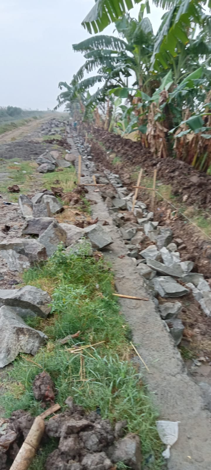 Diduga Dikerjakan Asal Jadi, FMP Jabar Siap Laporkan Proyek P3A Desa Penyingkiran Kidul