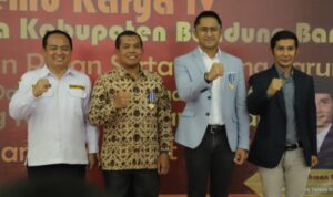 Bupati KBB Dapat Penghargaan Sebagai Pembina Katar Terbaik