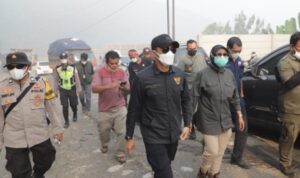 Kebakaran TPA Sulit Dipadamkan, Bupati KBB Harapkan Bantuan Pusat