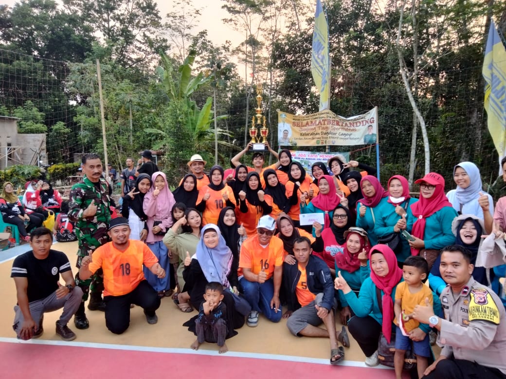 Turnamen Piala Bergilir Lurah Cup Dangdeur Dimenangkan RW 05 PDK
