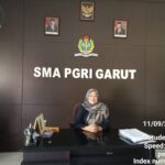 Elin Kustini Selama 38 Tahun Tenaga dan Pikirannya Untuk SMAS PGRI Garut