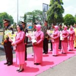 Kapolres Lamtim Lepas 11 Anggota Polri Yang Purna Tugas