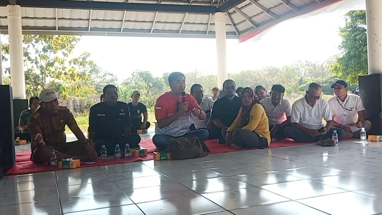 Konsolidasi Panen, Petani PT SHS Sukamandi Protes Tak Boleh Bawa Pulang Padinya
