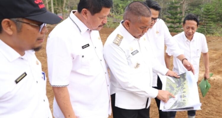 Arsan Latif Akan Bangun Ka'bah Miniatur di Lingkungan Perkantoran KBB