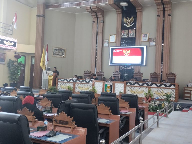 DPRD Bersama Pemkab Lamtim Sepakat Bahas Lima Raperda1