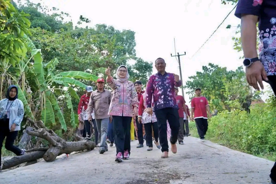 Kadis PUPR bersama Bupati Indramayu Kebut Pembangunan Jalan 80.63% Kondisi Mantap