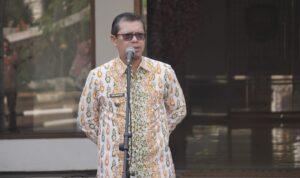 Pimpin Apel Pagi, Kang Akur Sampaikan Tantangan Kondisi Cuaca Ekstrem Pimpin Apel Pagi, Kang Akur Sampaikan Tantangan Kondisi Cuaca Ekstrem