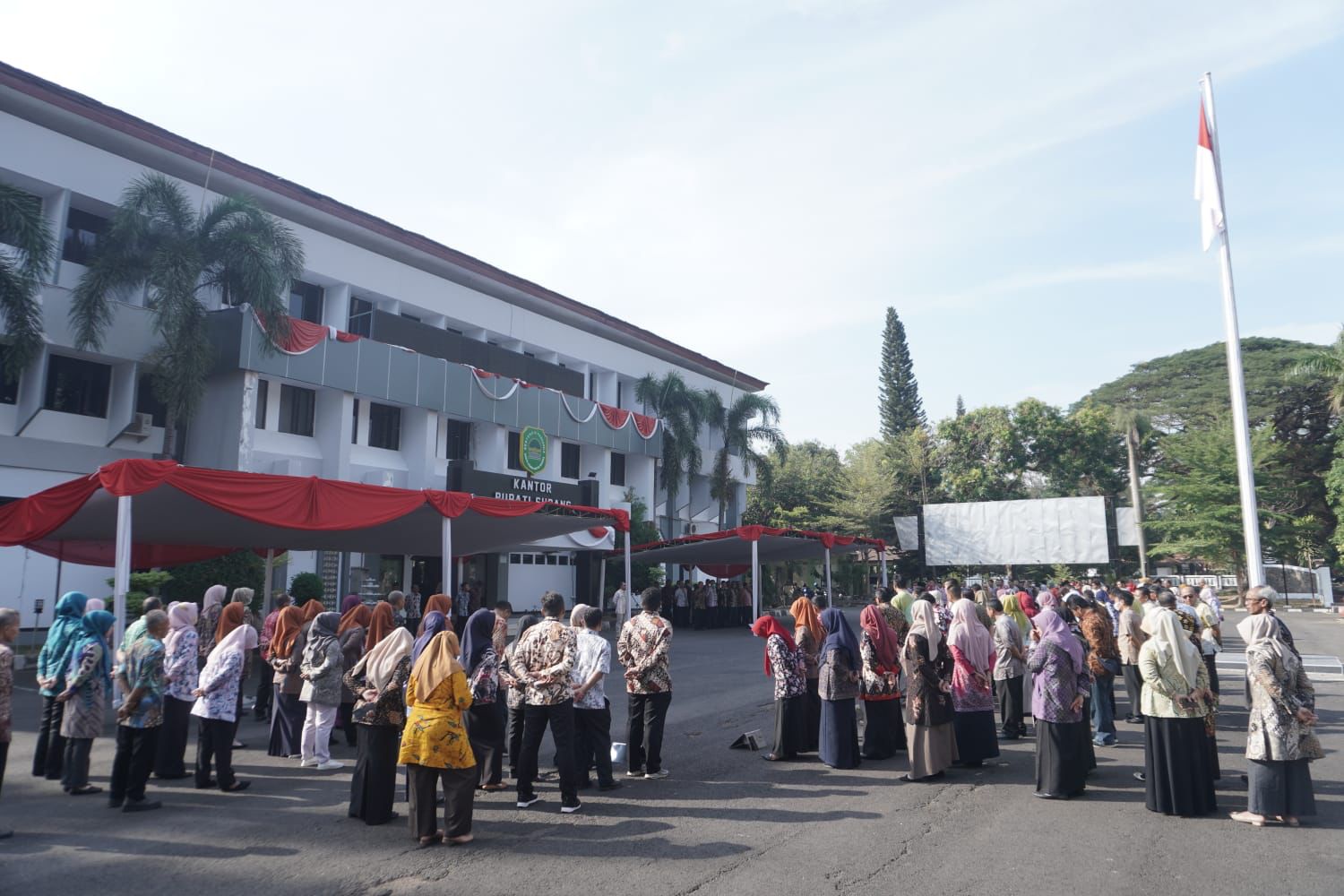 Pimpin Apel Pagi, Kang Akur Sampaikan Tantangan Kondisi Cuaca Ekstrem1