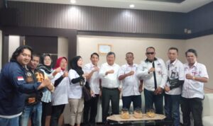 DPD IWOI Kab. Garut Silaturahmi ke Bupati Garut DPD IWOI Kab. Garut Silaturahmi ke Bupati Garut