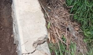 Diduga Korupsi, Bangunan TPT desa Padalarang Baru Dibangun Sudah Amburadul