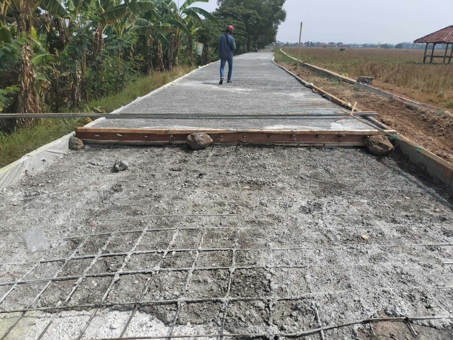 Diduga PT Pancarona Kerjakan Jalan Rigid Cicadas-Nanggerang Asal-Asalan ...