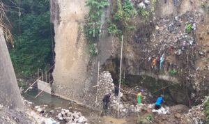 Kades Situsari Soroti Dugaan Penyimpangan Proyek Pembangunan Tanggul Jembatan