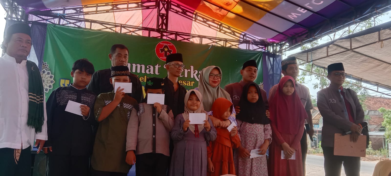 Keluarga Besar Amanah Lintang Rutin Gelar Giat Sosial Jumat Berkah