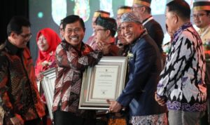 Pemerintah KBB Peroleh Penghargaan Swasti Saba Wisata