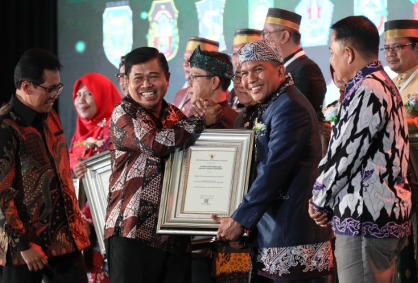 Pemerintah KBB Peroleh Penghargaan Swasti Saba Wisata