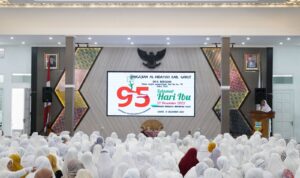Beberapa Organisasi Wanita di Garut Lakukan Ziarah ke Makam RA Lasminingrat Beberapa Organisasi Wanita di Garut Lakukan Ziarah ke Makam RA Lasminingrat