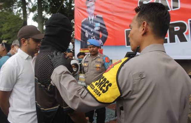 Polres Subang Tahan Oknum Polisi Penganiaya Pelajar