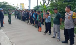 Giat Kerja Bakti Koramil 0510 Binong Bersama Warga Bojongkeding