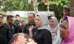 Jalan Poros Desa Sukahaji Segera Dibangun Kadis PUPR dan Bupati Indramayu