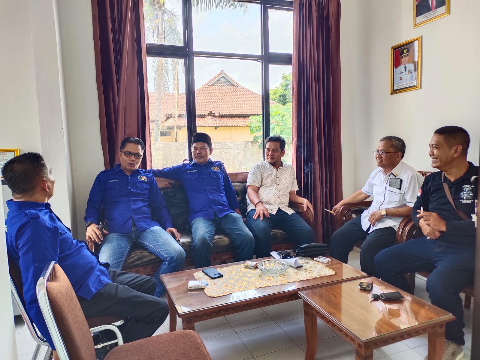 Ketum KONI & Ketua Perbakin Lamtim Bersilaturahmi ke Kantor PWI Lamtim1