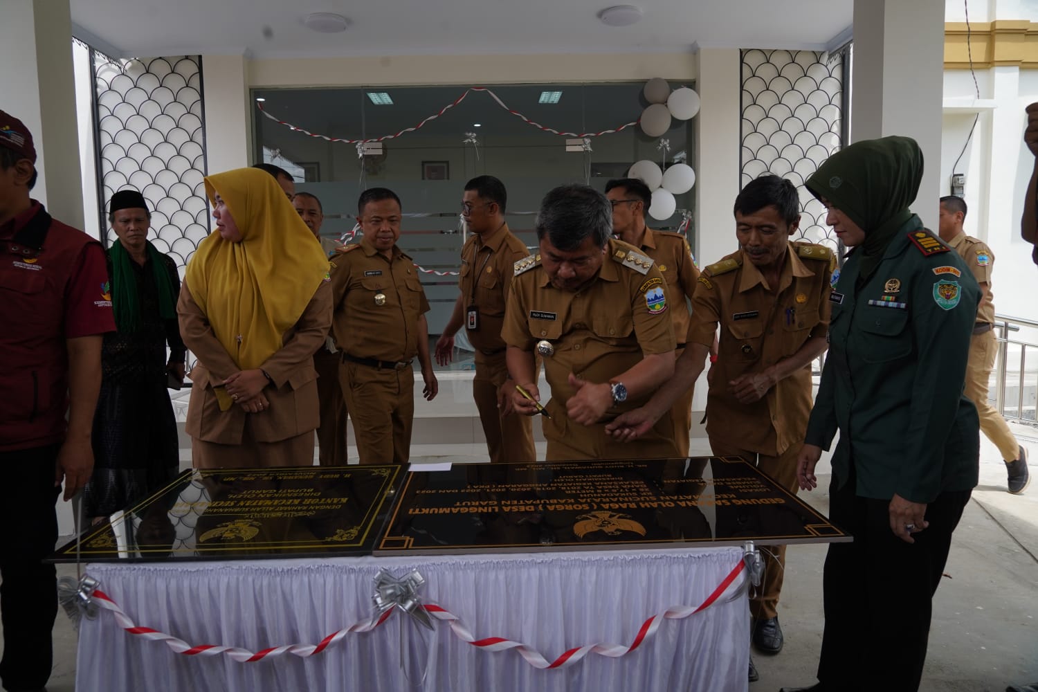 Kunjungi Sejumlah Kecamatan di Bagian Utara, Bupati Garut Sampaikan Permohonan Maaf