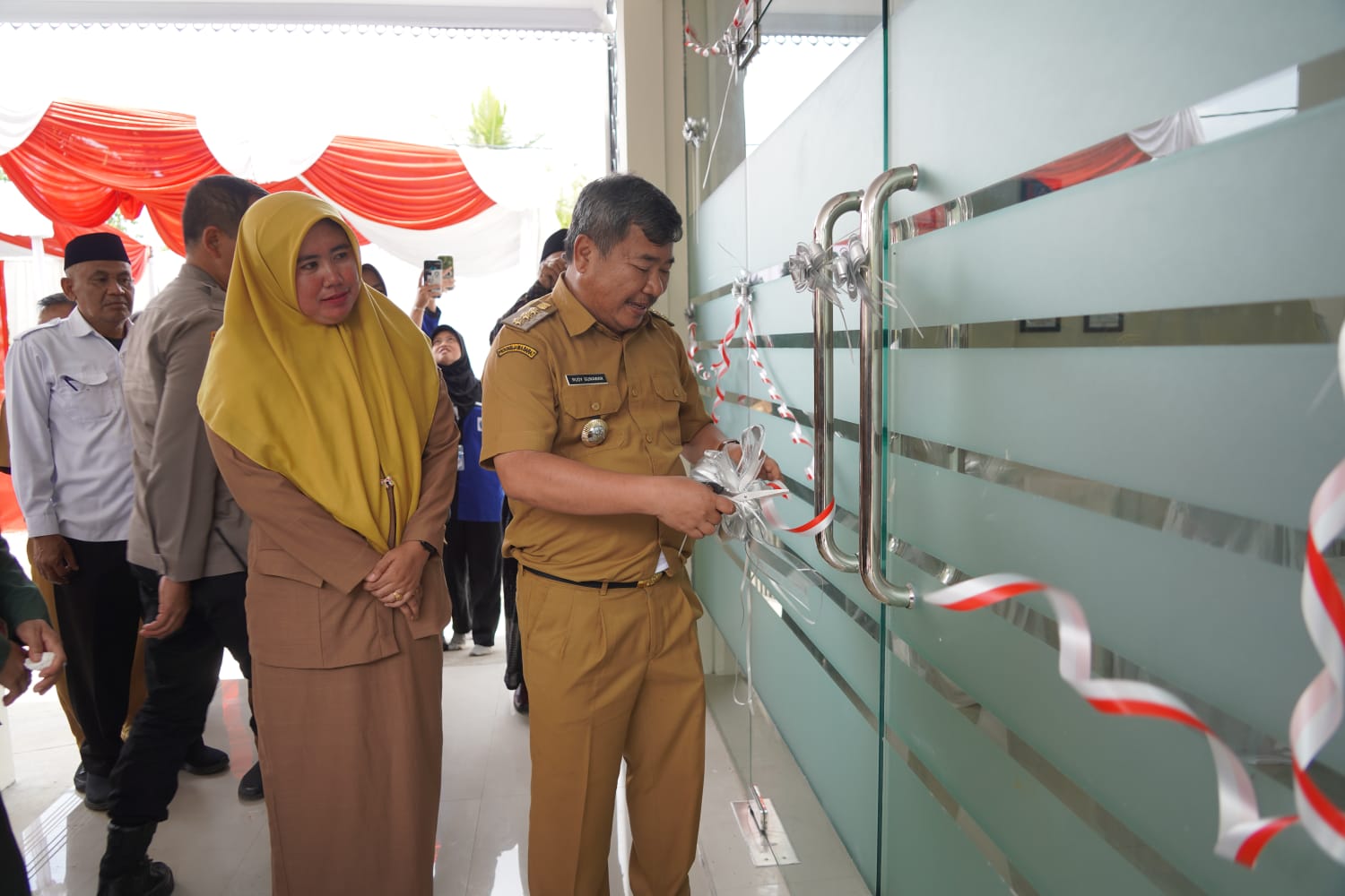 Kunjungi Sejumlah Kecamatan di Bagian Utara, Bupati Garut Sampaikan Permohonan Maaf1
