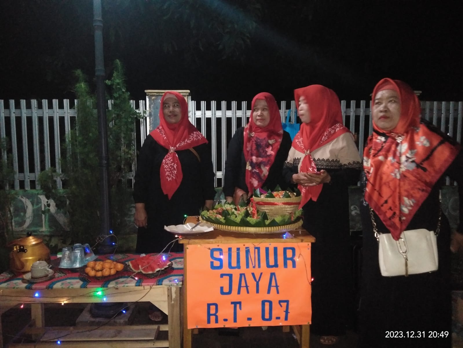 Malam Pergantian Tahun 2023-2024, Lembur Wisata Cigarukgak Gelar Pestival Nasi Liwet