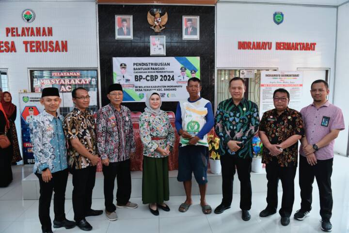 Bupati Indramayu dan DKPP Keliling Pantau Bantuan Pangan