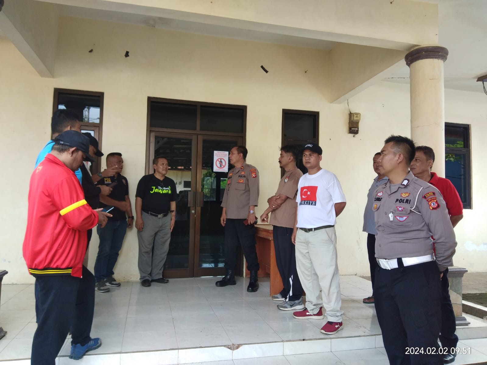 Kapolsek Pagaden Lakukan Pengawasan Ketat Gudang Logistik Pemilu 2024