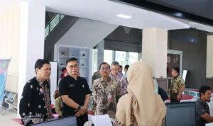 Layanan Adminduk Keliling Indramayu, Pukau Kadis Dukcapil Provinsi Jabar Layanan Adminduk Keliling Indramayu, Pukau Kadis Dukcapil Provinsi Jabar