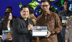 Dirut PLN Raih Best CEO of Communications, PLN Jadi Best of The Best Communications Dengan 12 Penghargaan dari Menteri BUMN di Ajang BCOMSS 2024