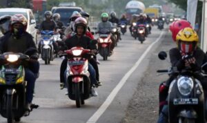 H-7 Lebaran, Pemudik Mulai Ramai Lintasi Jalur Pantura Subang H-7 Lebaran, Pemudik Mulai Ramai Lintasi Jalur Pantura Subang