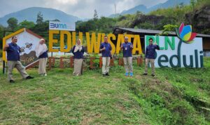 Dampak Positif Kesejahteraan Masyarakat, PLN Sukses Kembangkan Edu Wisata Lebah Madu Gunung Guntur di Garut Dampak Positif Kesejahteraan Masyarakat, PLN Sukses Kembangkan Edu Wisata Lebah Madu Gunung Guntur di Garut