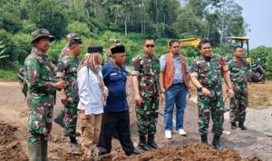 Dandim 0611Garut Dampingi Tim Wasev Tinjau Pelaksanaan TMMD ke 120