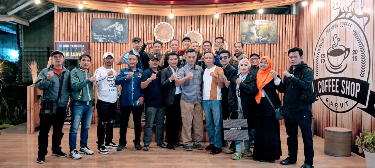 Kodim 0611 Garut Gelar Ngopi Bareng Puluhan Awak Media se-Kab. Garut