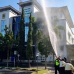 Kolaborasi Dengan Disdamkar, PLN UP3 Garut Laksanakan Pelatihan dan Simulasi Pemadaman Kebakaran
