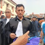 Miris Puluhan Warga Desa Jatiwangi Kecamatan Pakenjeng, Geruduk Pengadilan Negeri Garut, Ada Apa?