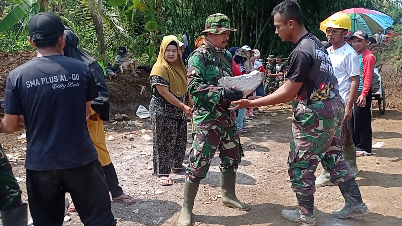 Peran Aktif Danramil Cisurupan Pada TMMD ke 120 Kodim 0611/Garut