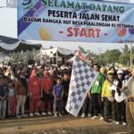 Bupati Dawam Lepas Peserta Jalan Sehat HUT Desa Pekalongan