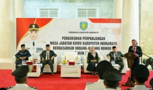 Bupati Indramayu Kukuhkan Perpanjangan Masa Jabatan 167 Kuwu